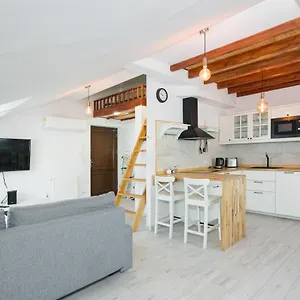 Alexander Apartment